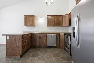 6204 56th Ave S, Fargo, ND 58104 - Photo 7