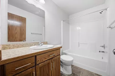 6204 56th Avenue S, Fargo, ND 58104 - Photo 17