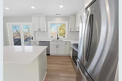 13952 Rice Lake Circle, Maple Grove, MN 55369 - Photo 5