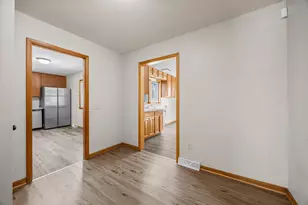 5108 Beacon Hill Rd, Minnetonka, MN 55345 - Photo 11