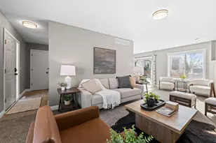 2998 Asarum Ct, Shakopee, MN 55379 - Photo 3