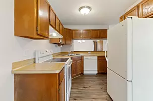 5998 Fernwood St, Shoreview, MN 55126 - Photo 11