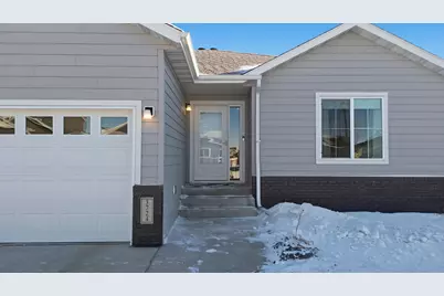3724 49th Street S, Fargo, ND 58104 - Photo 3