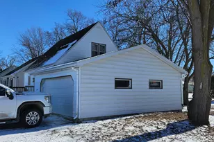 384 5th St SW, Wells, MN 56097 - Photo 3