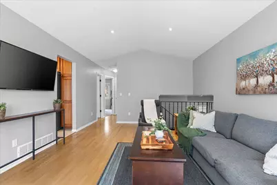 7496 Berkshire Way, Maple Grove, MN 55311 - Photo 9