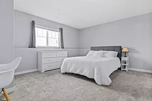 7538 38th St N, Oakdale, MN 55128 - Photo 11