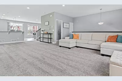 7538 38th Street N, Oakdale, MN 55128 - Photo 3