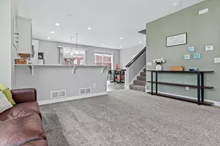 7538 38th St N, Oakdale, MN 55128 - Photo 5