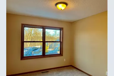 4285 Lindsey Lane, Minnetonka, MN 55345 - Photo 11