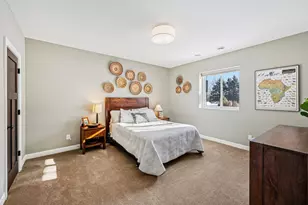 145 Cutacross Rd, Golden Valley, MN 55422 - Photo 27