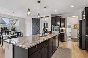 1583 Bluewater Ln, Woodbury, MN 55129 - Photo 19