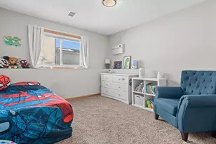 326 Braeburn Dr, Shakopee, MN 55379 - Photo 23