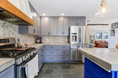 2717 Glenwood Avenue, Minneapolis, MN 55405 - Photo 13