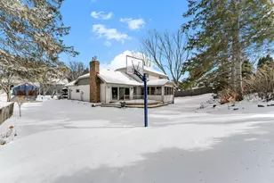 3415 Rosewood Ln N, Plymouth, MN 55441 - Photo 41