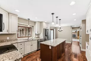 3415 Rosewood Ln N, Plymouth, MN 55441 - Photo 7