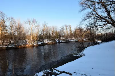 602 Main Avenue N, Roseau, MN 56751 - Photo 3