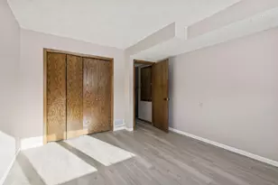 14349 Hemlock Ct S, Apple Valley, MN 55124 - Photo 23