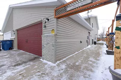 1224 7th Street N, Moorhead, MN 56560 - Photo 3