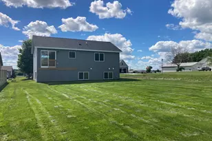705 State St, Kenyon, MN 55946 - Photo 25