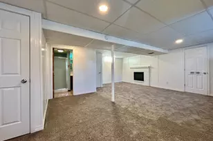 7008 Hill Pl N, Crystal, MN 55427 - Photo 13