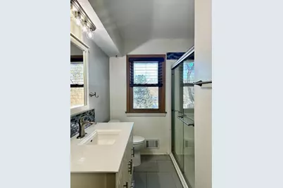 7008 Hill Place N, Crystal, MN 55427 - Photo 11