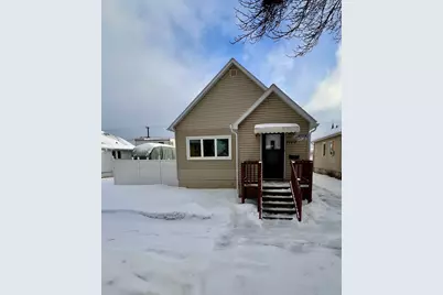 2140 2nd Avenue W, Hibbing, MN 55746 - Photo 1