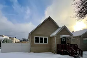2140 2nd Ave W, Hibbing, MN 55746 - Photo 3