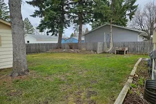 308 Maple Ave S, Thief River Falls, MN 56701 - Photo 31