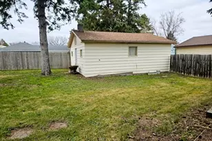 308 Maple Ave S, Thief River Falls, MN 56701 - Photo 25