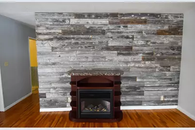 308 Maple Avenue S, Thief River Falls, MN 56701 - Photo 11