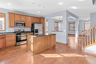 1763 Switchgrass Ct, Shakopee, MN 55379 - Photo 5