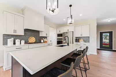 17905 Hidden Creek Trail, Lakeville, MN 55044 - Photo 11