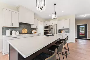 17905 Hidden Creek Trl, Lakeville, MN 55044 - Photo 11