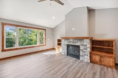 1635 72nd Avenue, Hammond, WI 54015 - Photo 5