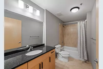 1120 S 2nd Street #813, Minneapolis, MN 55415 - Photo 25
