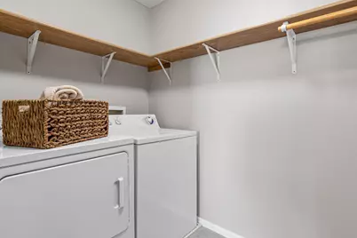 1579 County Road D E #C, Maplewood, MN 55109 - Photo 15