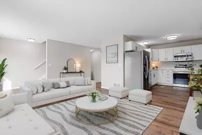 1579 County Road D E #C, Maplewood, MN 55109 - Photo 1