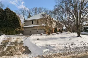 8725 Sandro Rd, Bloomington, MN 55438 - Photo 9
