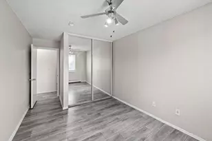 401 E Burnsville Pkwy, Burnsville, MN 55337 - Photo 21