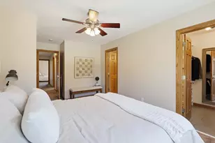 1574 Lake Susan Hills Dr, Chanhassen, MN 55317 - Photo 15