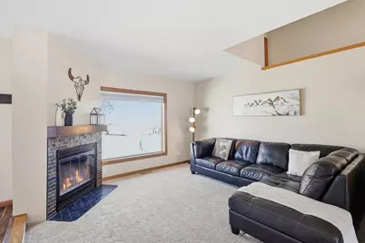 1574 Lake Susan Hills Drive, Chanhassen, MN 55317 - Photo 3