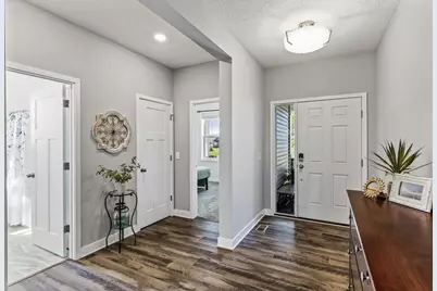 6063 Idsen Avenue S, Cottage Grove, MN 55016 - Photo 3