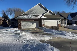 409 19th St SE, Willmar, MN 56201 - Photo 3