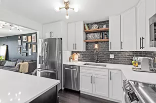 78 10th Street E, Saint Paul, MN 55101 - Photo 17