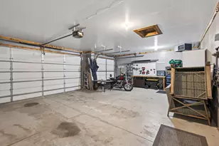 922 Mulberry Ave NE, Montgomery, MN 56069 - Photo 31