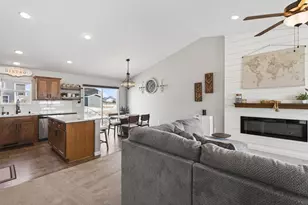 922 Mulberry Ave NE, Montgomery, MN 56069 - Photo 11