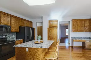 8927 W 136th St, Savage, MN 55378 - Photo 17