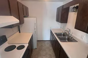 408 Park Ave, Madison, MN 56256 - Photo 3