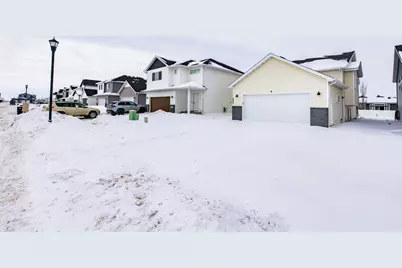 1234 27 Avenue W, West Fargo, ND 58078 - Photo 5