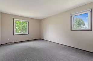 601 10th Ave S, Hopkins, MN 55343 - Photo 9